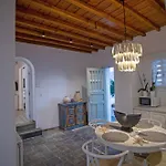 C Mykonos