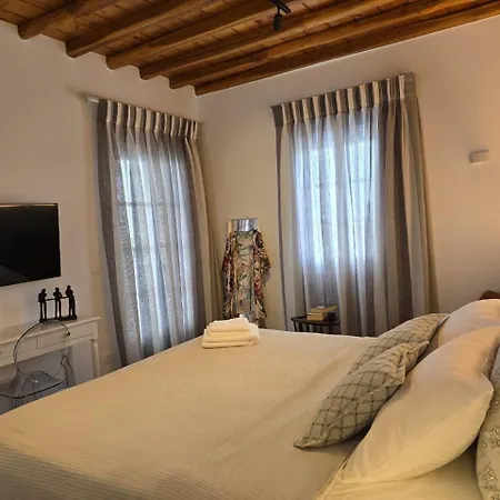 C Mykonos Guest house