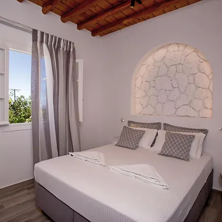 C Mykonos Guest house