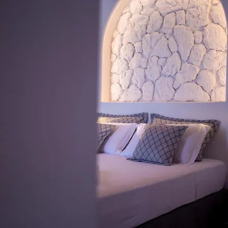 C Mykonos *