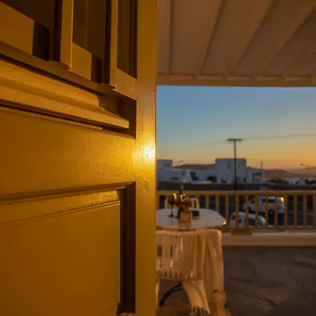 C Mykonos