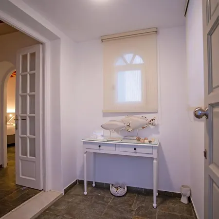 C Mykonos 4*