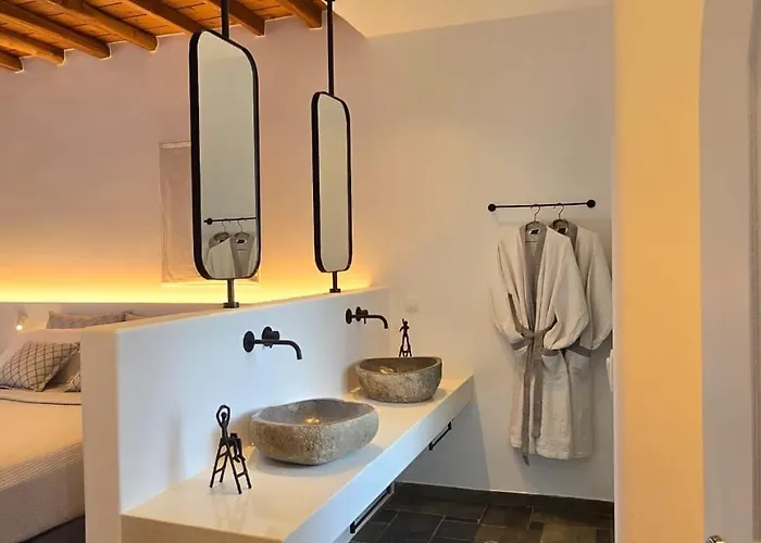 C Mykonos Affittacamere 4*