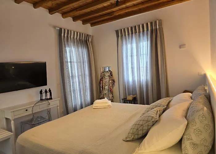 C Mykonos بيت ضيافة